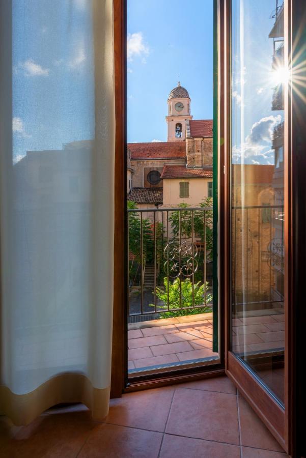 In Centro Citta, Nei Vicoli Del Borgo Apartment Sanremo Exterior foto