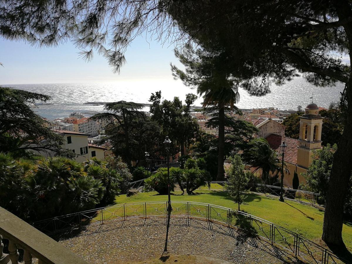 In Centro Citta, Nei Vicoli Del Borgo Apartment Sanremo Exterior foto